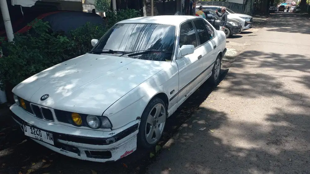 BMW 520i 1990 Bensin