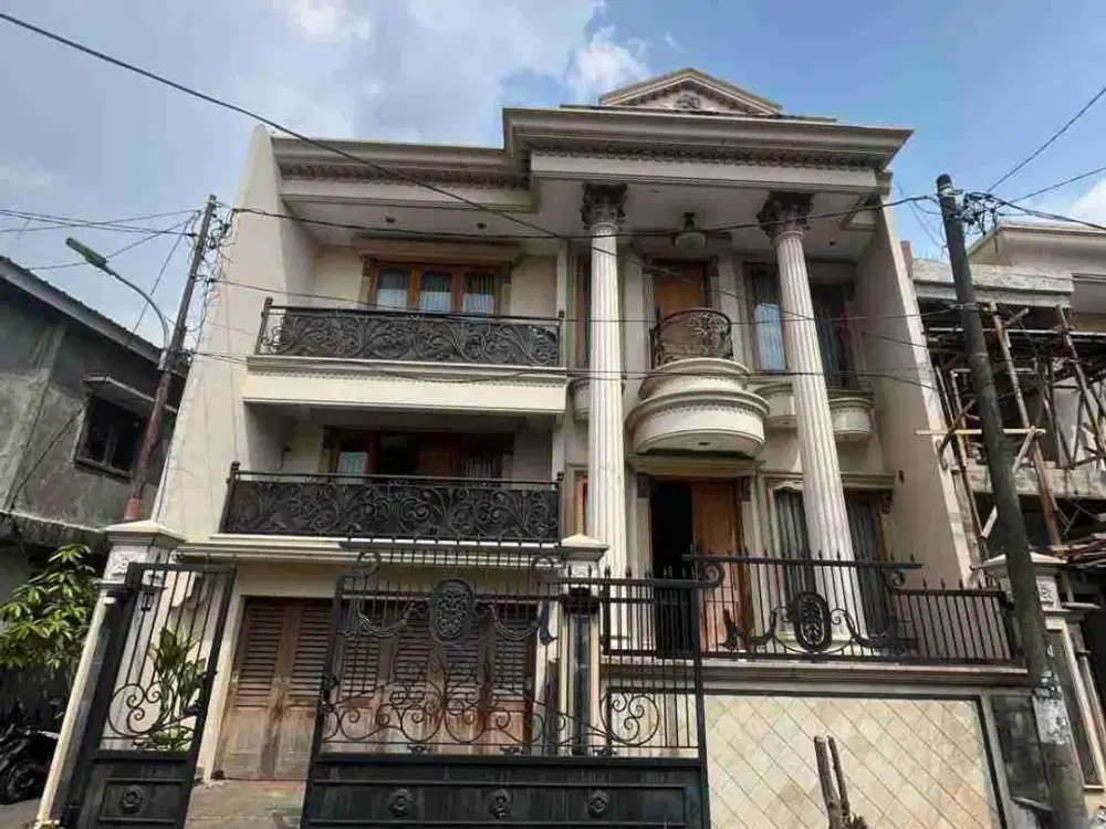 Di jual rumah murah mewah Meruya Selatan harga Bu pemilik jakarta barat