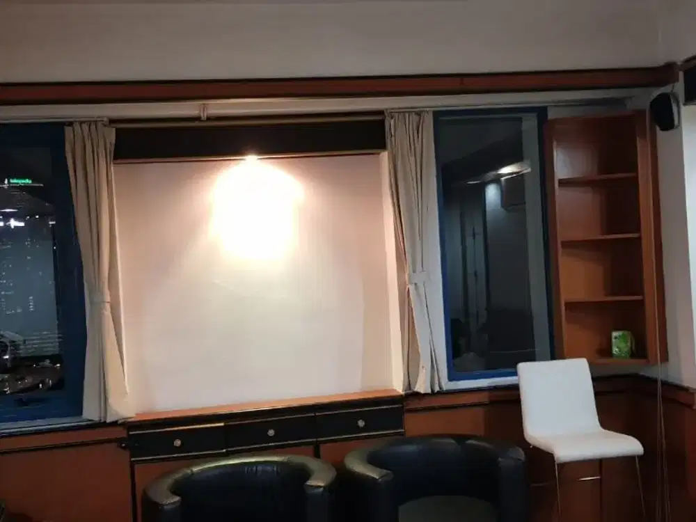 Disewakan unit Apartemen Furnished Park Royal Executive Jakarta