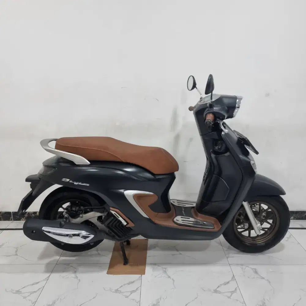 Honda New Stylo 160 ABS Keyless Fi 2025 bln 3 Gress Km 2 rb