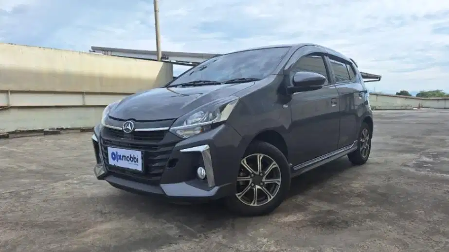 PROMO Daihatsu Ayla 1.2 R Bensin-MT 2022 FKG