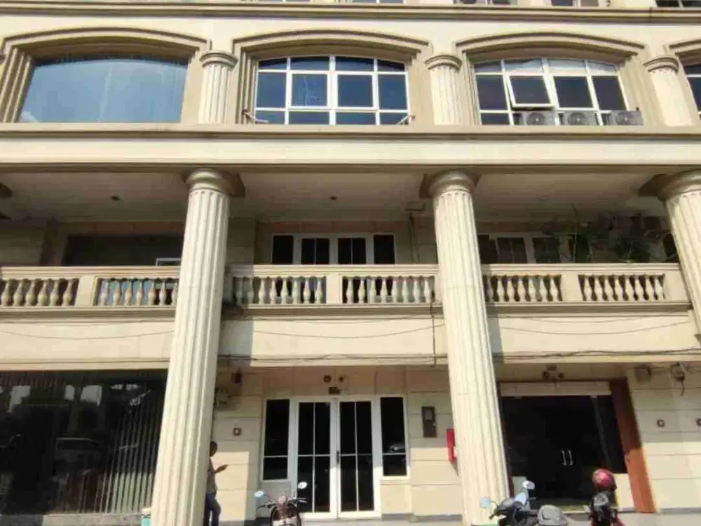 Ruko 4 Lantai Grand Palace Kemayoran Jakarta Pusat Rp 4.5 M Nego
