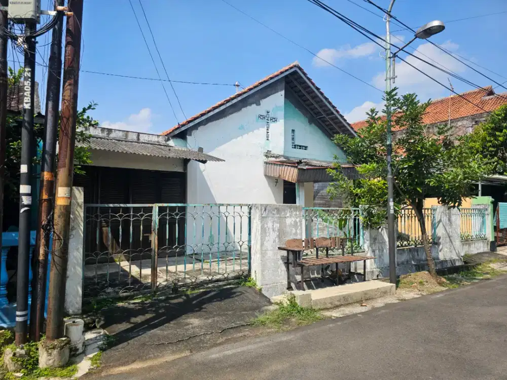 Dijual Tanah bonus Rumah Lokasi Semarang