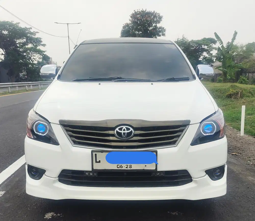 Innova 2.5 G Diesel Matic 2013 Putih