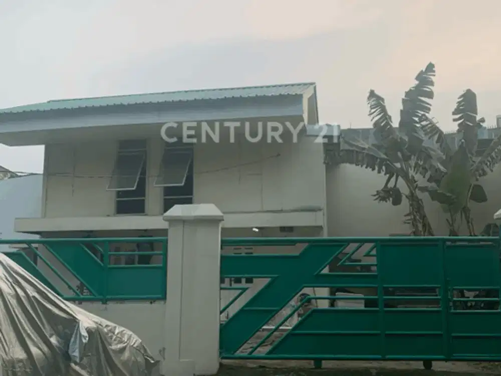 Tanah Yg Luas Di  KomTaman Kedoya Baru Dekat Pintu Tol KbJeruk