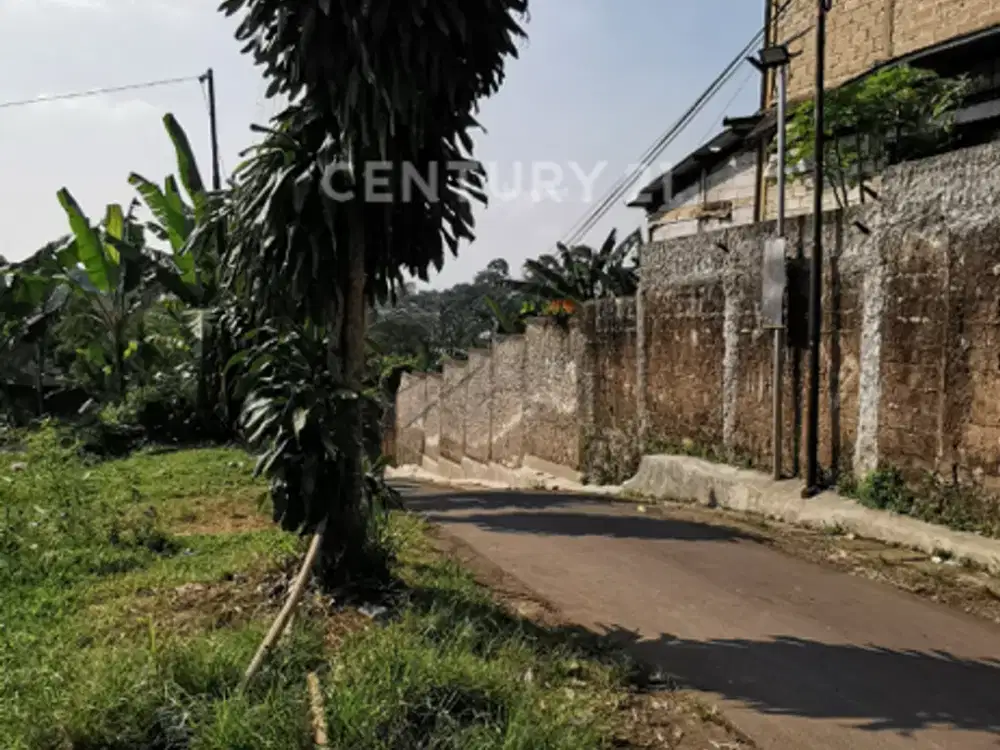 Tanah  Rata Dan Simestris Serta Akses  Di Teluk Pinang Ciawi