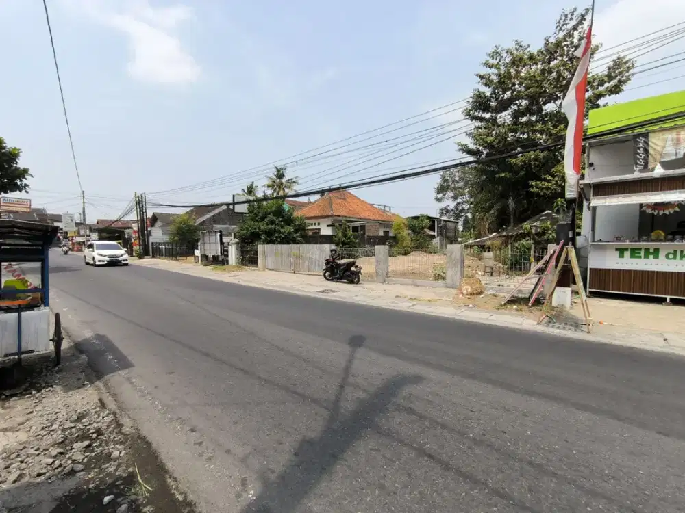 TANAH PEKARANGAN BAGUS PINGGIR JALAN RAYA KADISOKA PURWOMARTANI