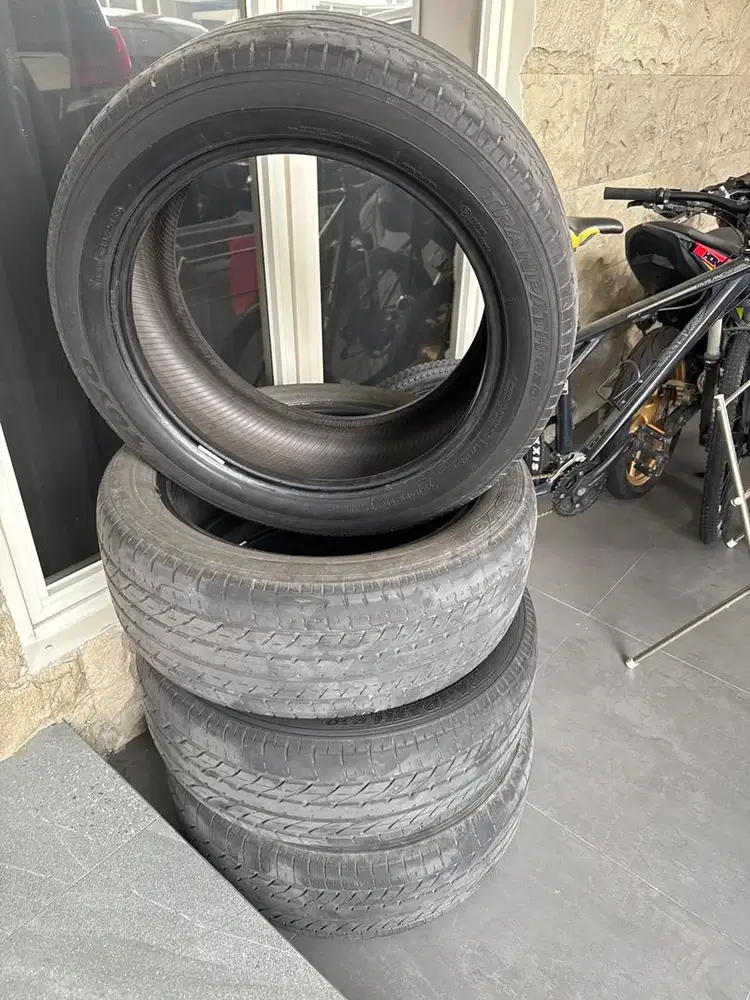 Ban toyo R18 copotan alphard