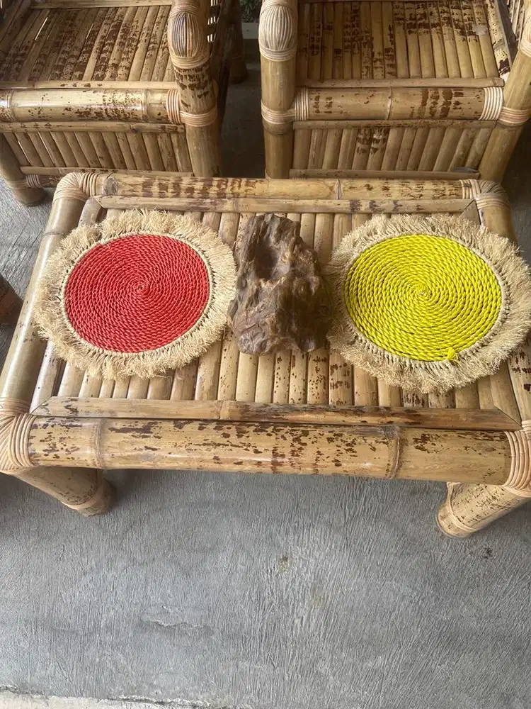 Alas meja serat alami