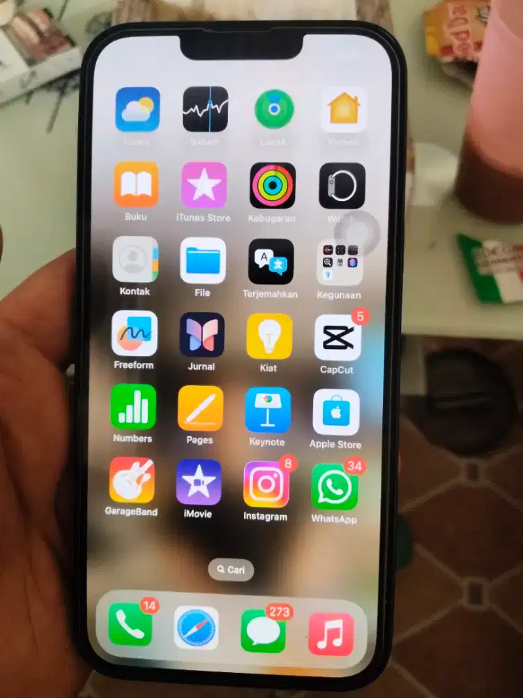 HP iphone 13 Ram 8 internal 128 baru 3 bulan dipakai masih ada garansi