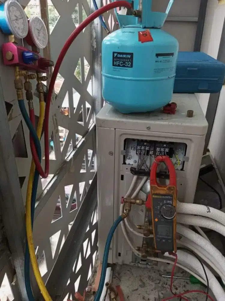 SERVICE AC MAINTENANCE DAN BONGKAR PASANG