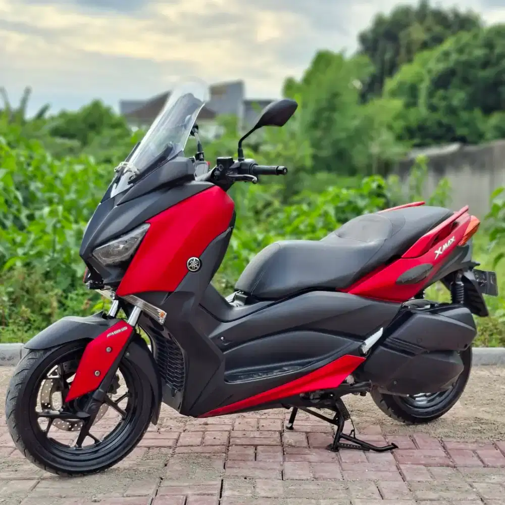 XMAX 2018 Merah