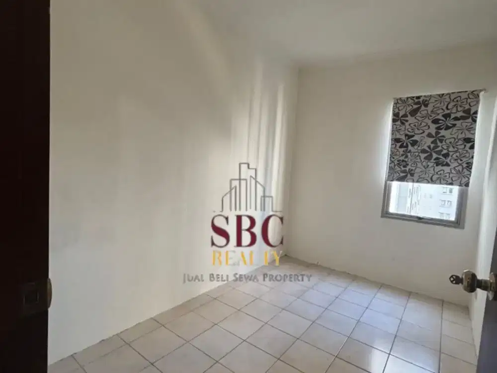 Disewakan Unit Apartemen Mediterania Garden Residence 1 Kondisi Unfurnished Tipe 2BR Middle Floor Dan Dekat Pusat Pembelanjaan