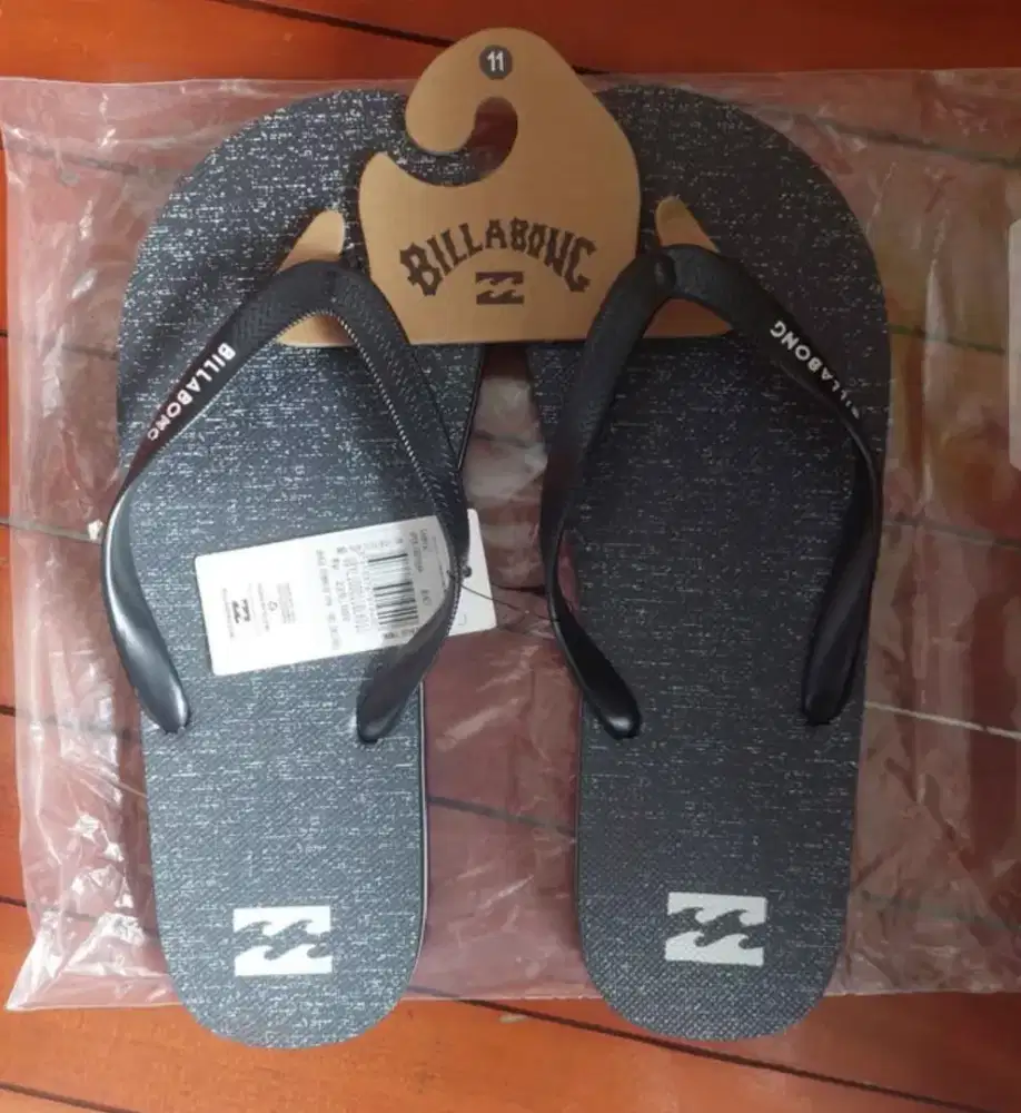 Sandal BILLABONG Original 100% size 44 kondisi baru