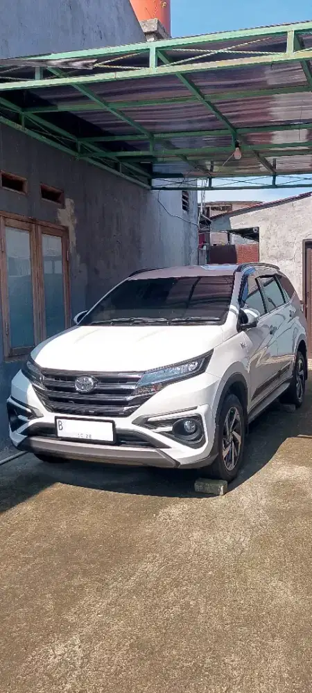 Jual Cepat BU Like New Toyota Rush GR Sport AT KM Rendah 2023