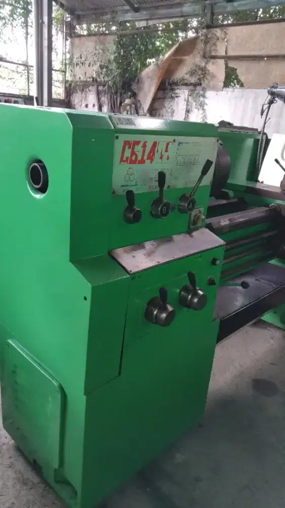 DIJUAL MESIN BUBUT C6140B 1000M