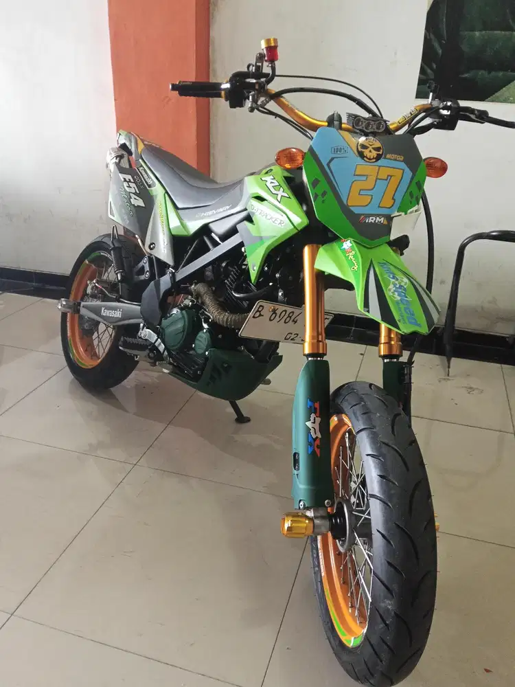 Kawasaki KLX BF Supermoto 2020 seperti baru