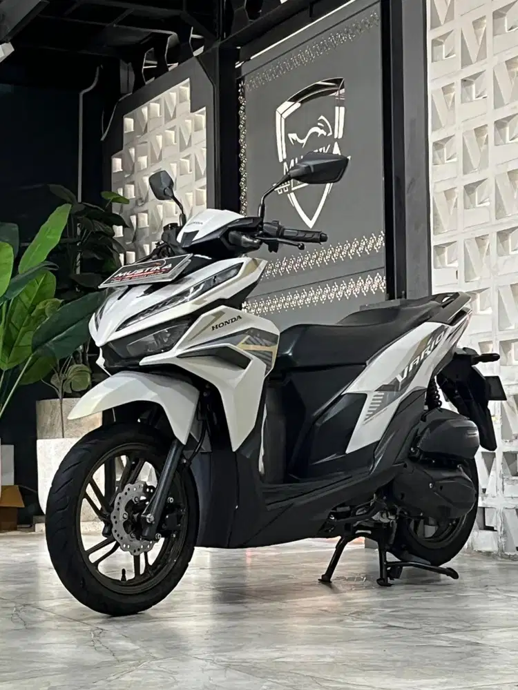 Si Putih‼️Vario 125 2023 ESP CBS ISS. DANNY Mustika Motoshop Sulfat