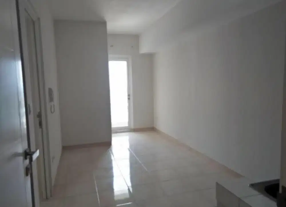 Springlake 420 Juta Jual Vu Pool 2 BR Kosong Unf Apartemen Summarecon