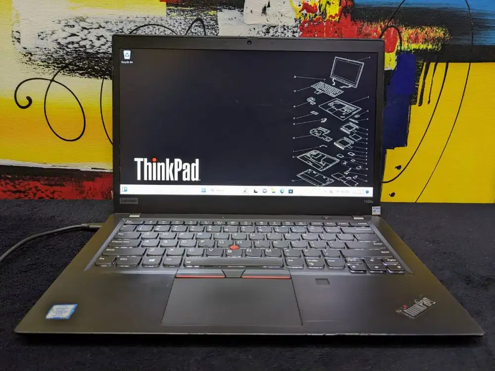 Laptop Lenovo Thinkpad T490s Core i7 8665U 16/256 Slim Mulus