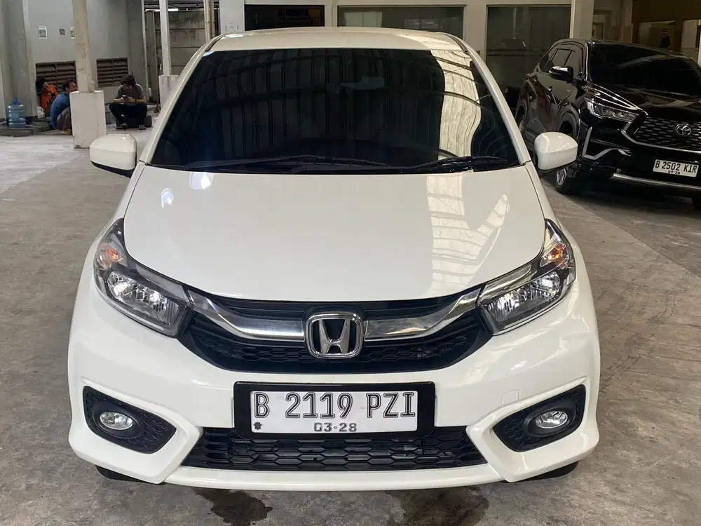 Honda Brio E Satya AT 2023 Putih PREMIUM B2119PZI