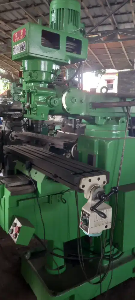 DI JUAL MESIN MILING