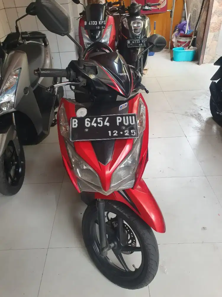 Vario 125 2012 plat B