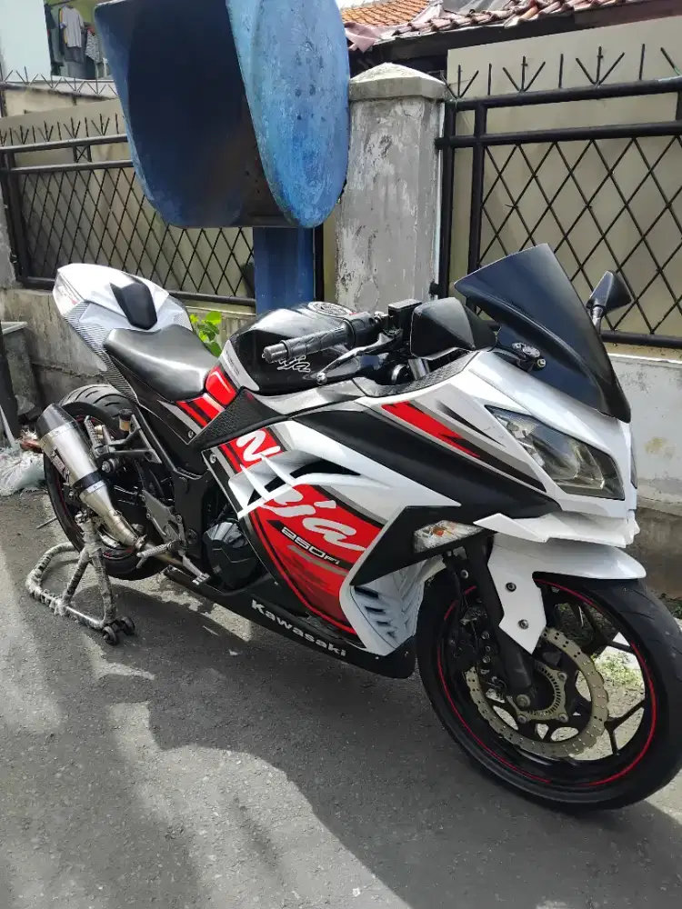 Kawasaki ninja 250 FI  tt bt tukar tambah