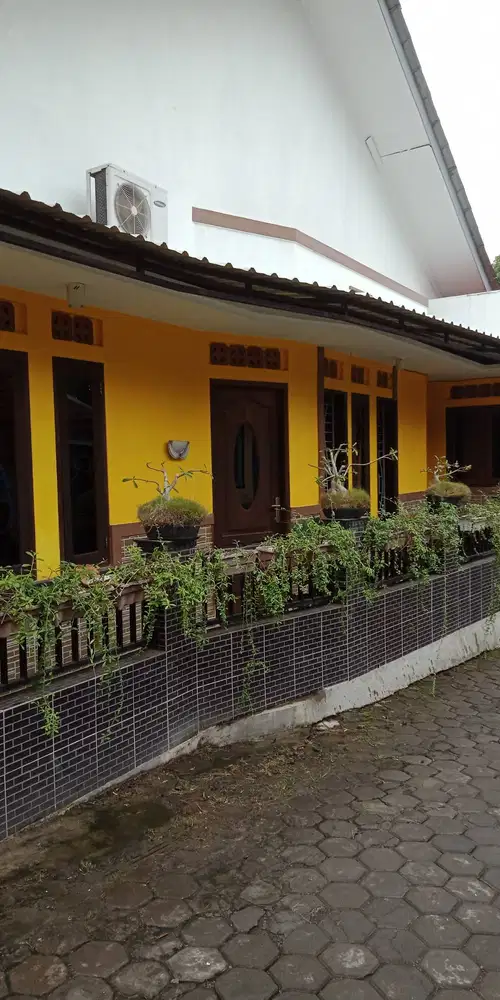 Rumah hunian nyaman dan aman dan harga terjangkau (full Furnish)