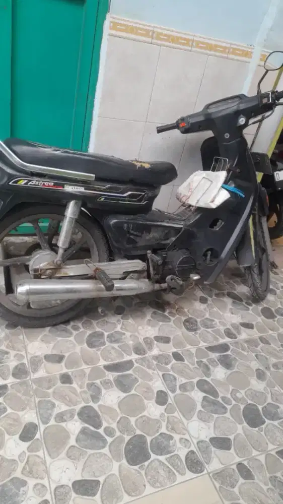 Honda Astrea grand jadul