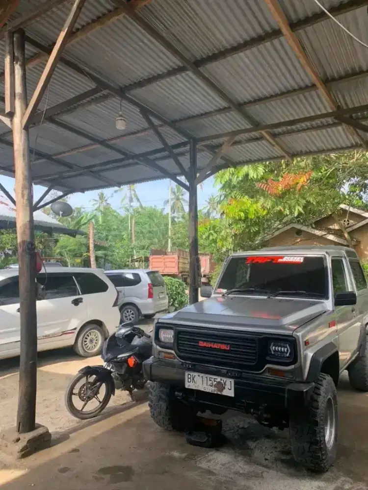 Rocky tahun 93 4x4 aktif F 75