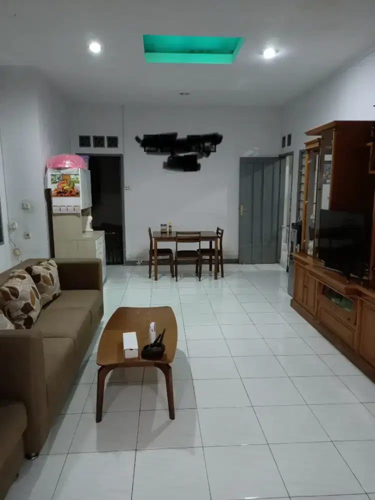 Dijual rumah di jalan Srimahi, ancol, regol. Bandung