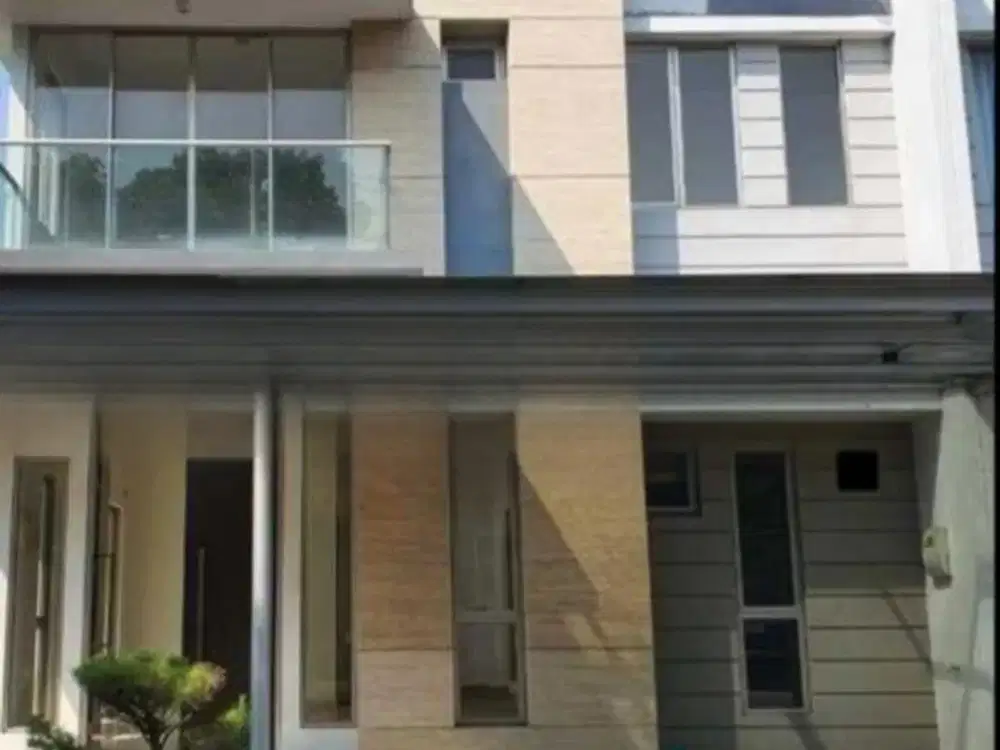 Dijual/disewa Rumah PIK Golfisland Uk 8x12.5 m² at Jakarta Utara