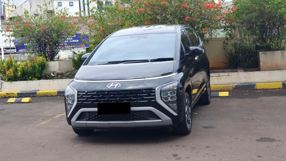 Km 5 rb hyundai stargazer prime 2023 hitam pajak panjang