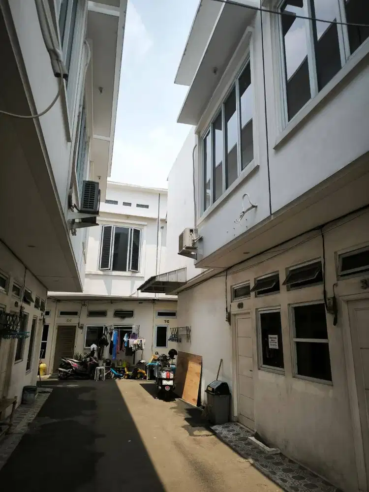 Rumah Minimalis di Cluser Onasis, Utan Kayu. Matraman, Jakarta Timur