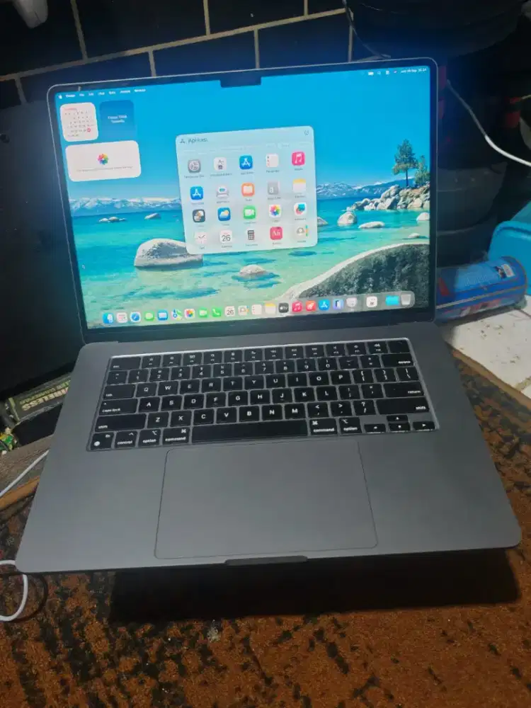 Macbook Air M2 2023 15,3inc iBox 512Gb Normal Bisa TT Handphone