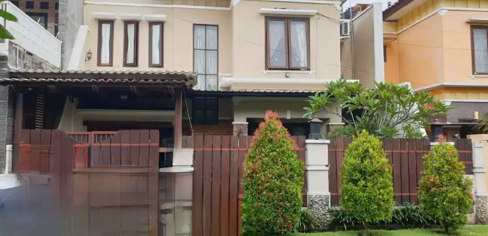 Dijual rumah Puri mas