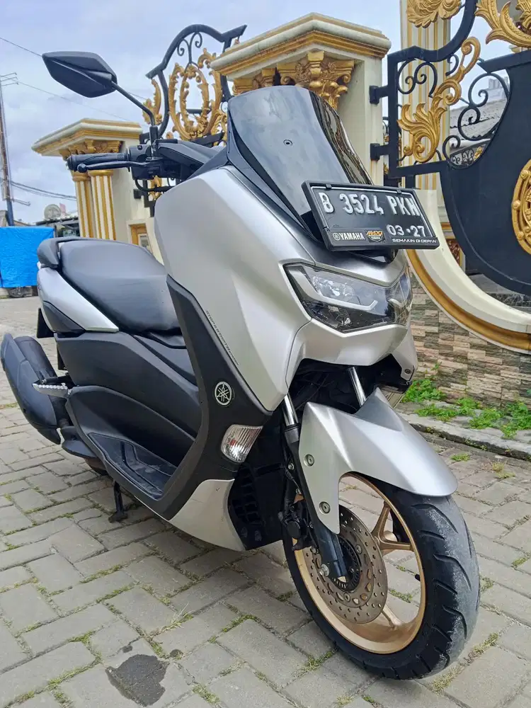 Yamaha new nmax KYLESS 2022 seperti baru KM rendah