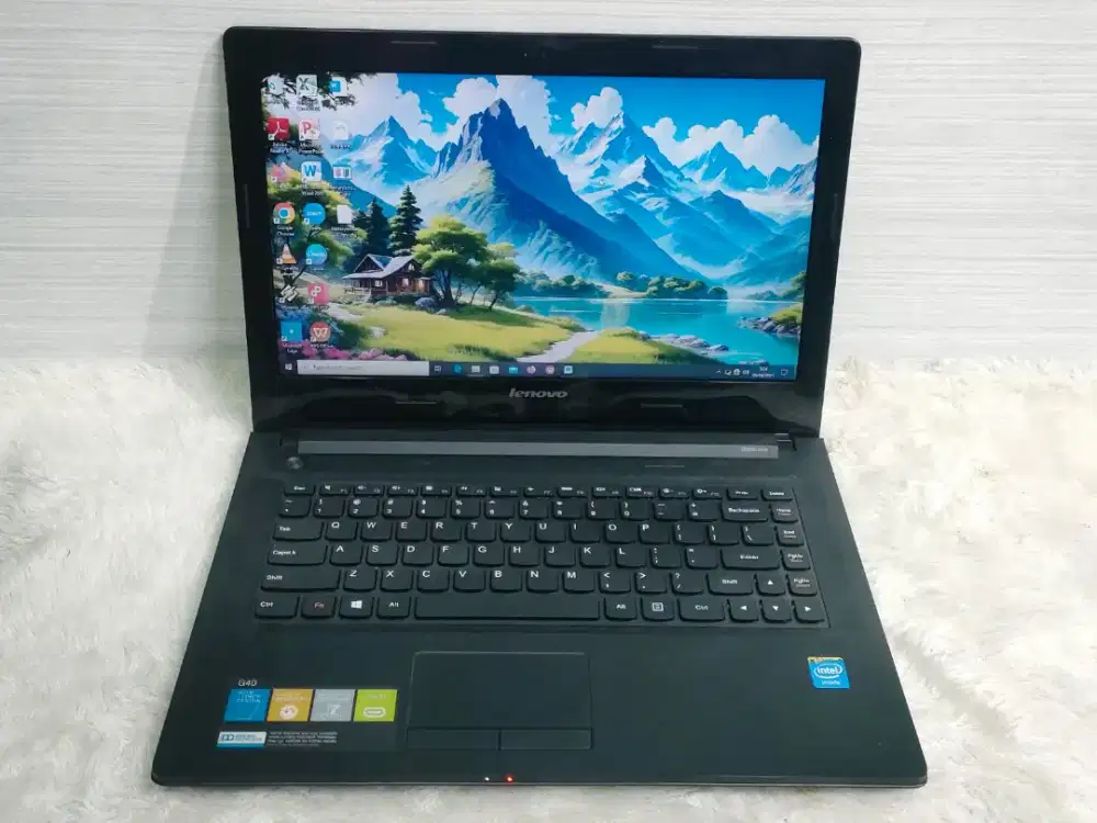 Laptop Lenovo Ideapad G40-30 •CELERON N2840 •SSD 128GB •4GB •MULUS
