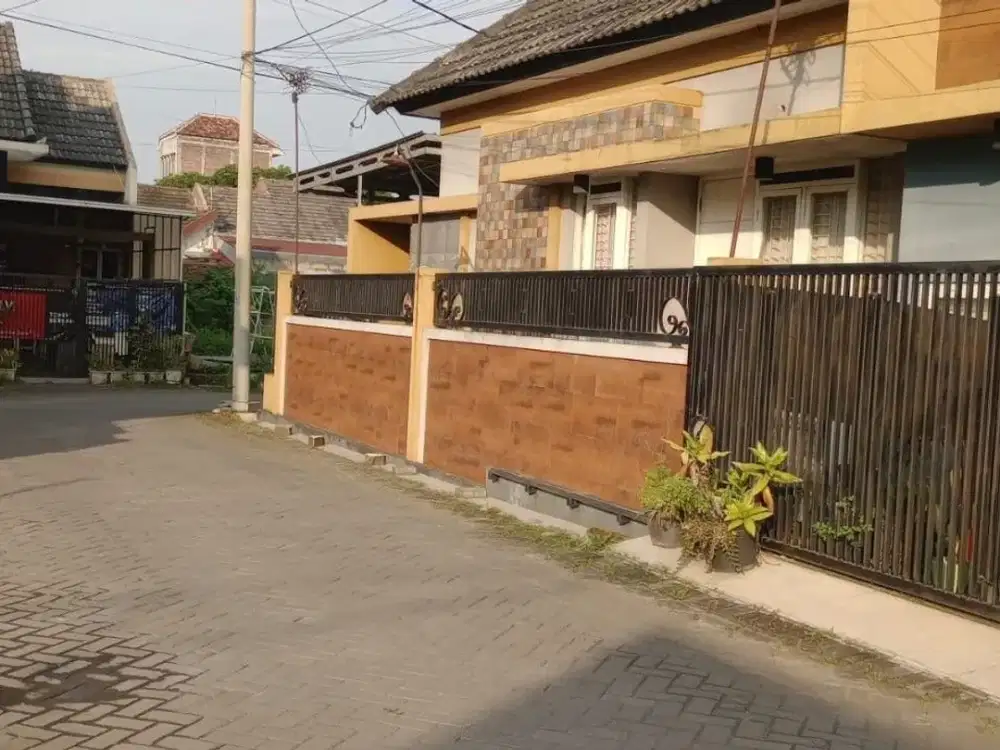 Rumah dijual di tunjungsekar tasikmadu 4KT Lt150 SUHAT UB UMM 1,2M