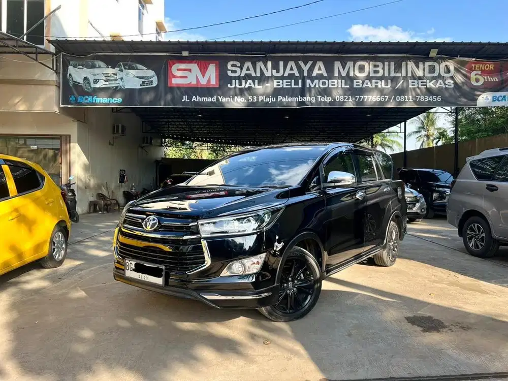 Innova Reborn Venturer 2.4 A/T 2019/2020