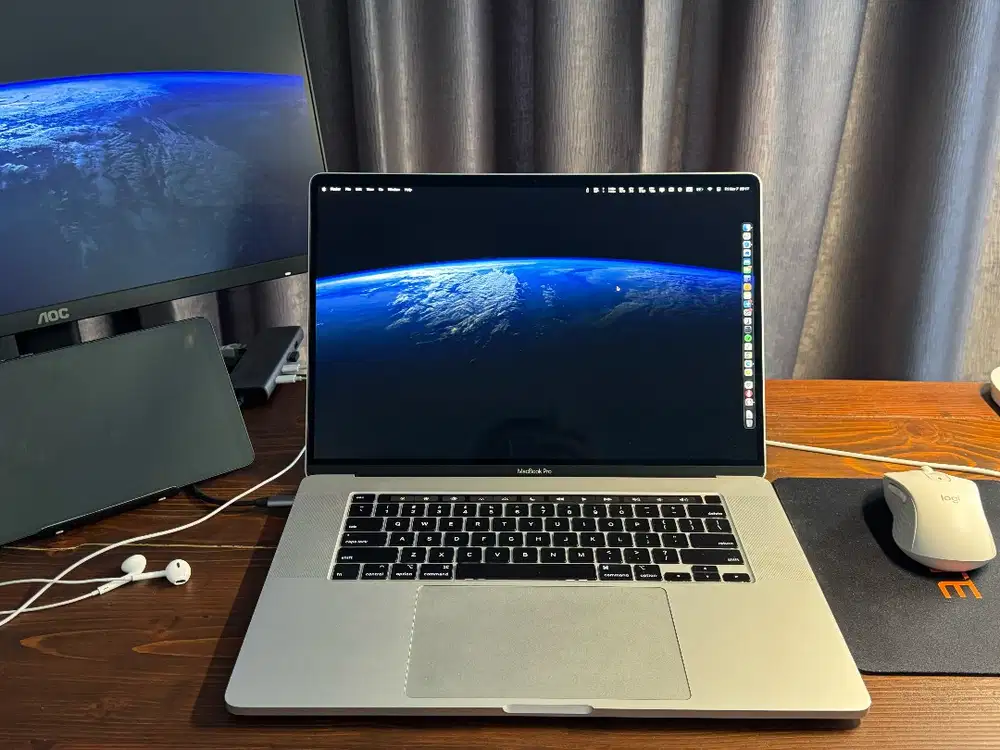 MacBook Pro 16 2019 i7/32Gb/512Gb/Radeon Pro 5500m 4Gb