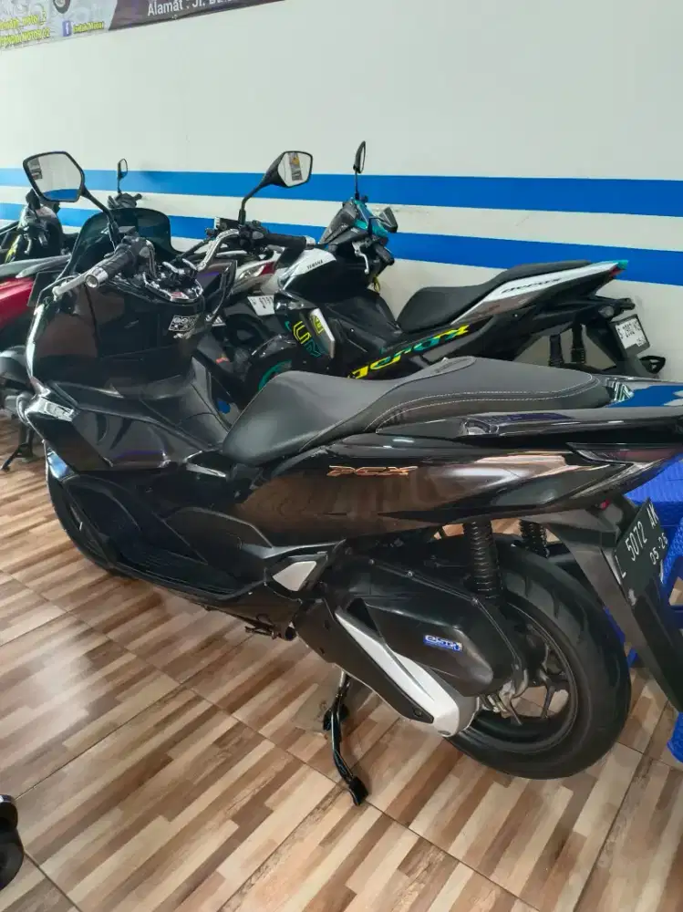 KTP luar kota bisa kredit HONDA PCX 160 2021 ABS BISA NEGO HARGA