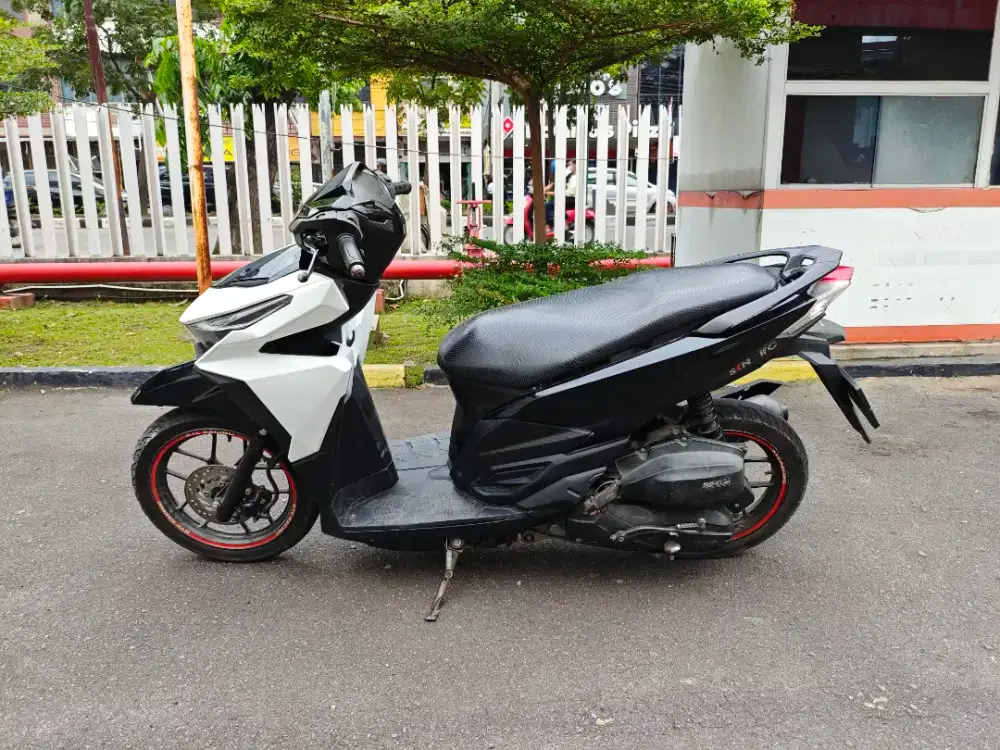 Vario LED Old  Tahun 2017