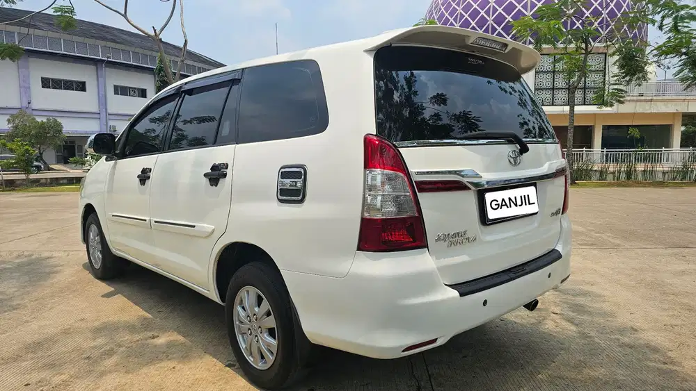 Toyota Kijang Innova 2014 Bensin
