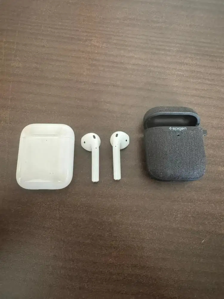 Di jual cepat air pod gen 2 bonus casing original Spigen Ibox