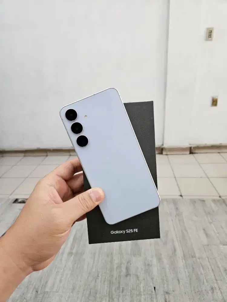 Samsung S25 Fe 256Gb Perfect - Grs 11 bln #Relax