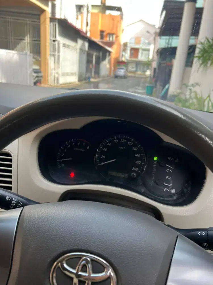 innova barong G 2.0 BENSIN mulus