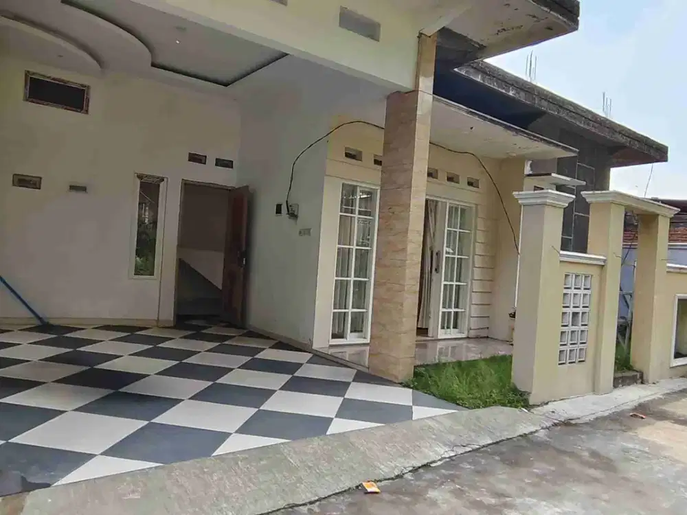 Rumah Villa Dakcor Beji Temas Kota Batu
