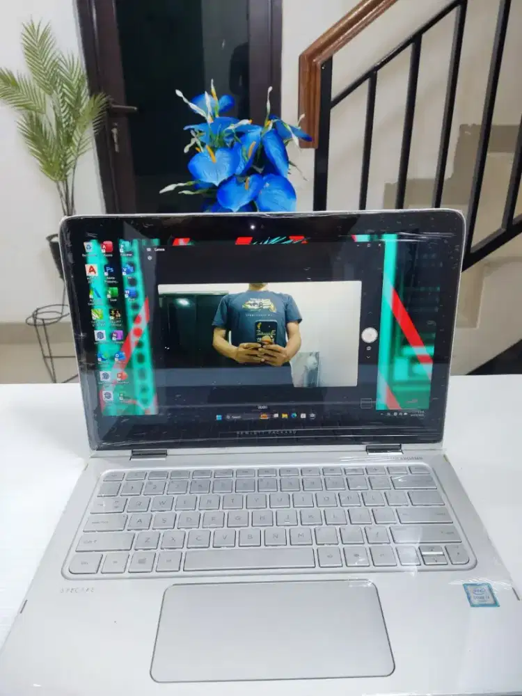 HP SPECTRE X360 CONVERTIBLE 13- 4124Tu alumunium SUPER DUPER SLIM